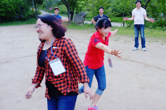 472.jpg> <!--