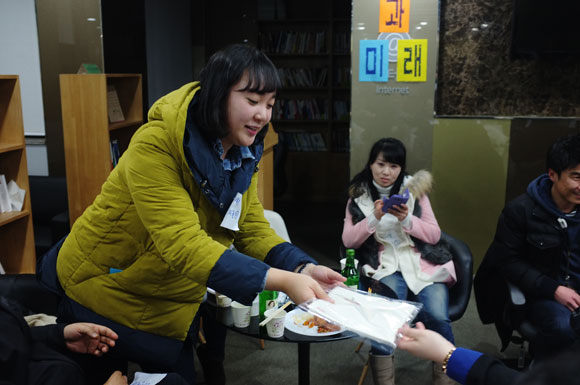 549.jpg> <!--