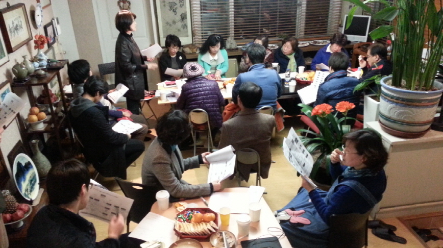 568.jpg> <!--
