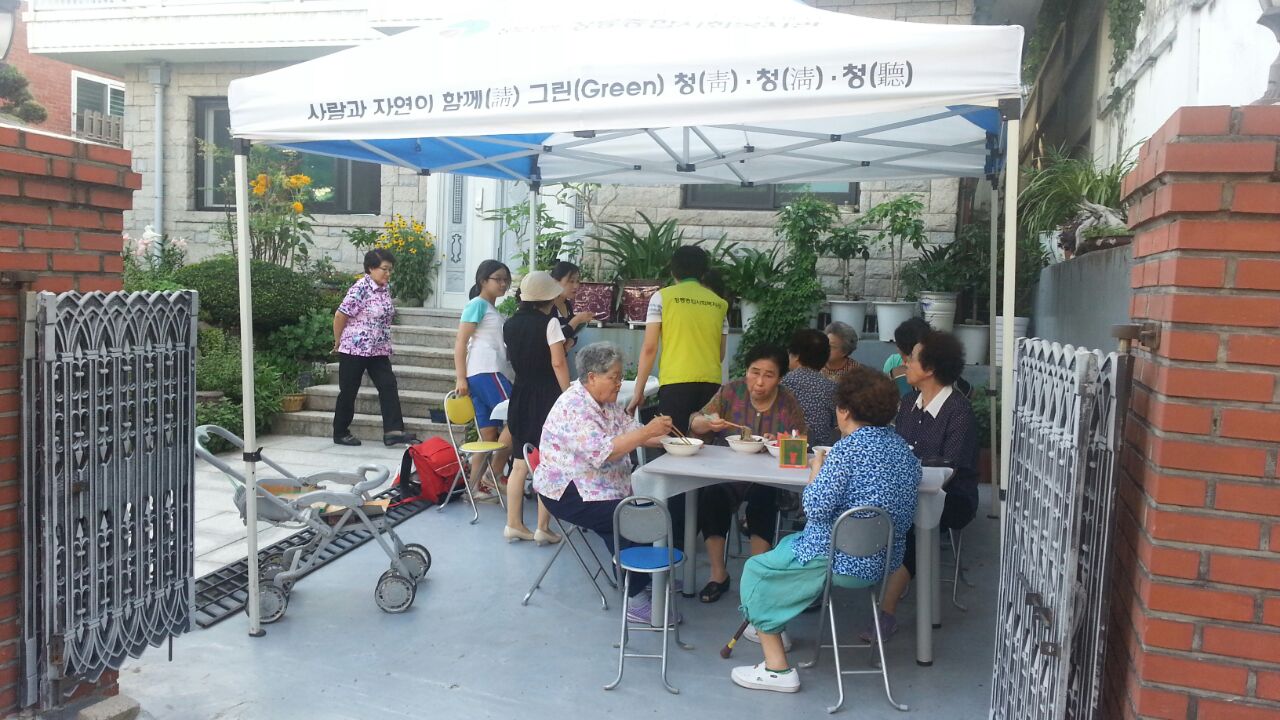 612.jpg> <!--