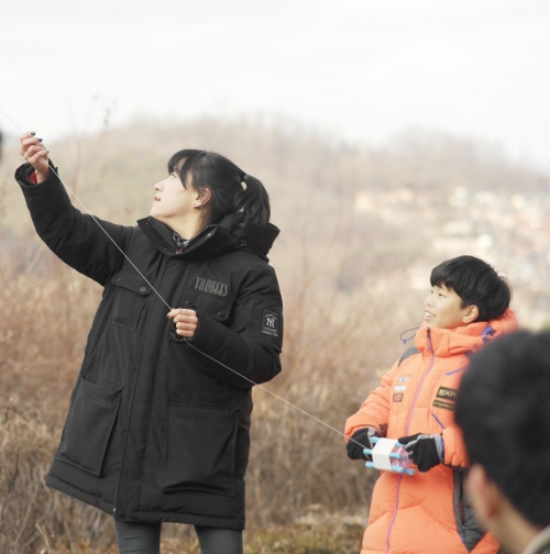 898.jpg> <!--